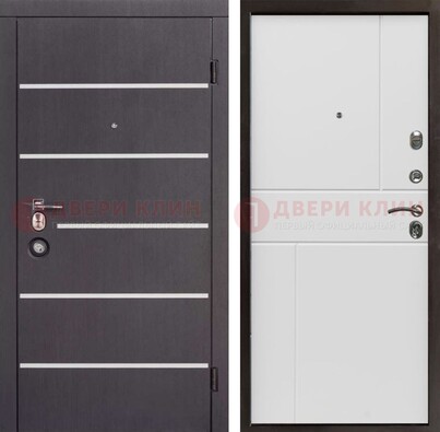 Темная стальная дверь с белыми вставками с МДФ ДМ-482 в Железнодорожном