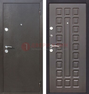 Коричневая железная дверь с порошковым окрасом ДП-63 в Железнодорожном