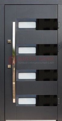 Черная стальная дверь МДФ хайтек со стеклом ДС-16 в Железнодорожном