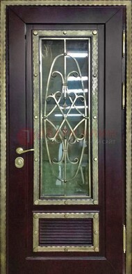 Темная уличная дверь порошок со стеклом и ковкой ДСК-167 в Железнодорожном