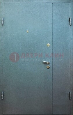 Серая тамбурная дверь ДТМ-34 в Железнодорожном