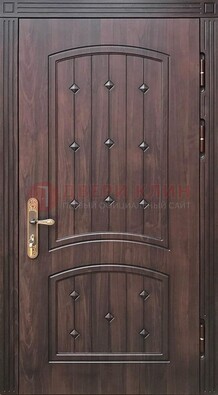 Коричневая уличная дверь с виноритом для дома ДВТ-235 в Железнодорожном