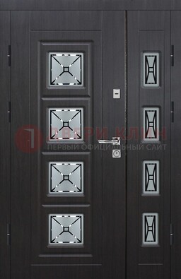 Чёрная двухстворчатая железная дверь с МДФ и витражом ВЖ-35 в Железнодорожном